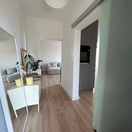 Sunny And Stylish Bosh3 Porec
