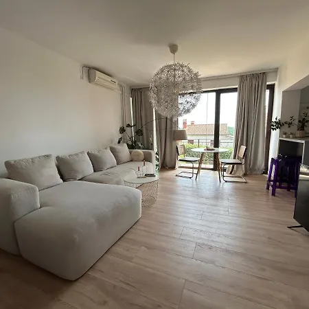 Apartment Sunny And Stylish Bosh3 Porec